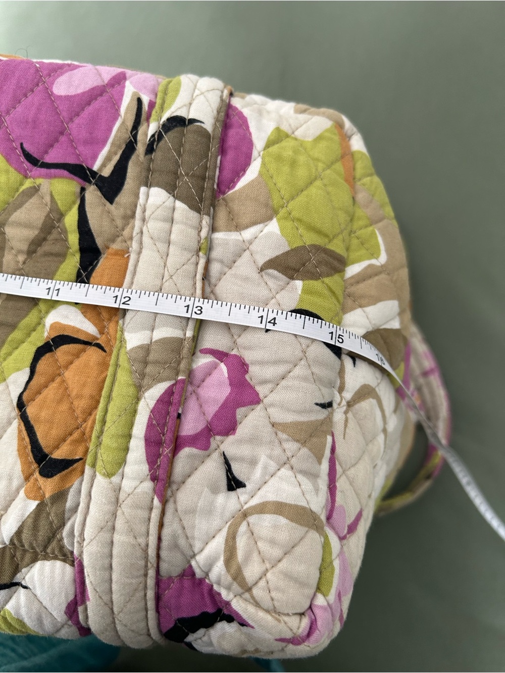 Vera Bradley XL Quilted Cotton Shoulder Tote in Retired Portobello Road Pattern - Picture 15 of 16
